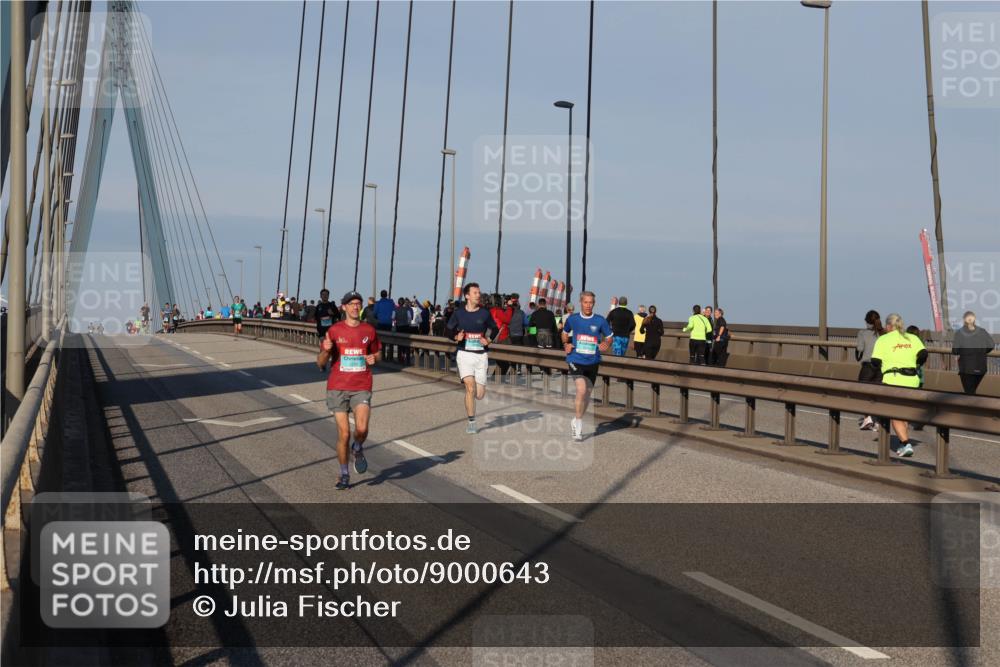 03.10.2025 - Köhlbrandbrückenlauf Julia Fischer http://msf.ph/oto/9000643 03.10.2025 09:35:34 Position 2  meine-sportfotos.de