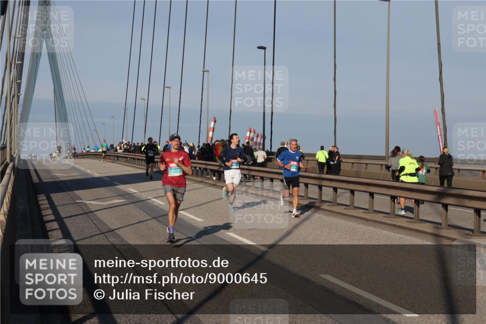 03.10.2025 - Köhlbrandbrückenlauf Julia Fischer http://msf.ph/oto/9000645 03.10.2025 09:35:35 Position 2 44, 14 meine-sportfotos.de