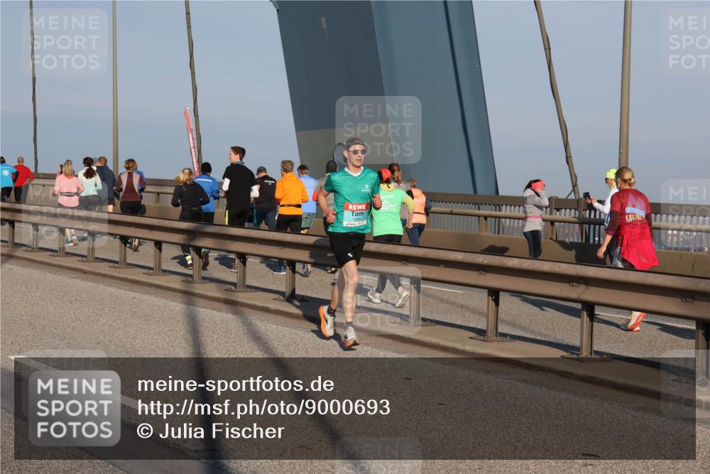 03.10.2025 - Köhlbrandbrückenlauf Julia Fischer http://msf.ph/oto/9000693 03.10.2025 09:35:54 Position 2 1268, 2025 meine-sportfotos.de