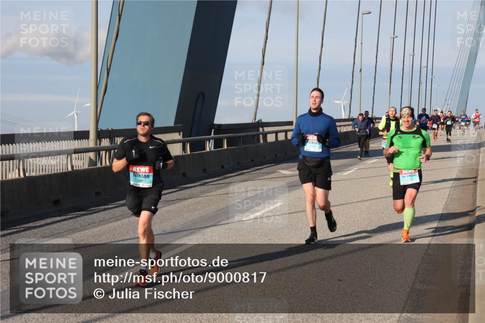 03.10.2025 - Köhlbrandbrückenlauf Julia Fischer http://msf.ph/oto/9000817 03.10.2025 09:36:42 Position 2 1085, 1016, 2703 meine-sportfotos.de