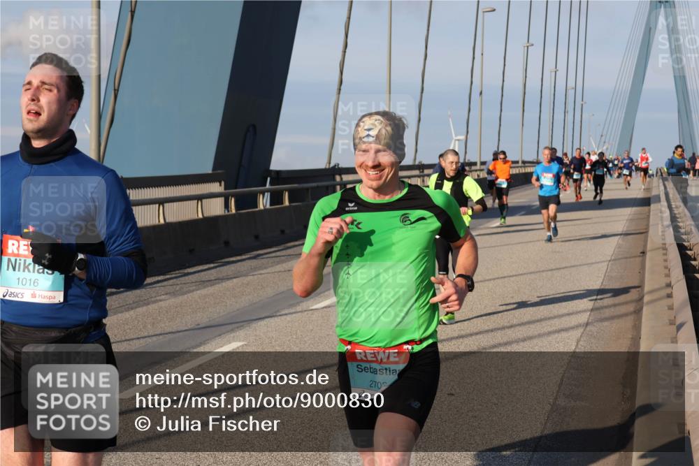 03.10.2025 - Köhlbrandbrückenlauf Julia Fischer http://msf.ph/oto/9000830 03.10.2025 09:36:44 Position 2 1016, 270 meine-sportfotos.de