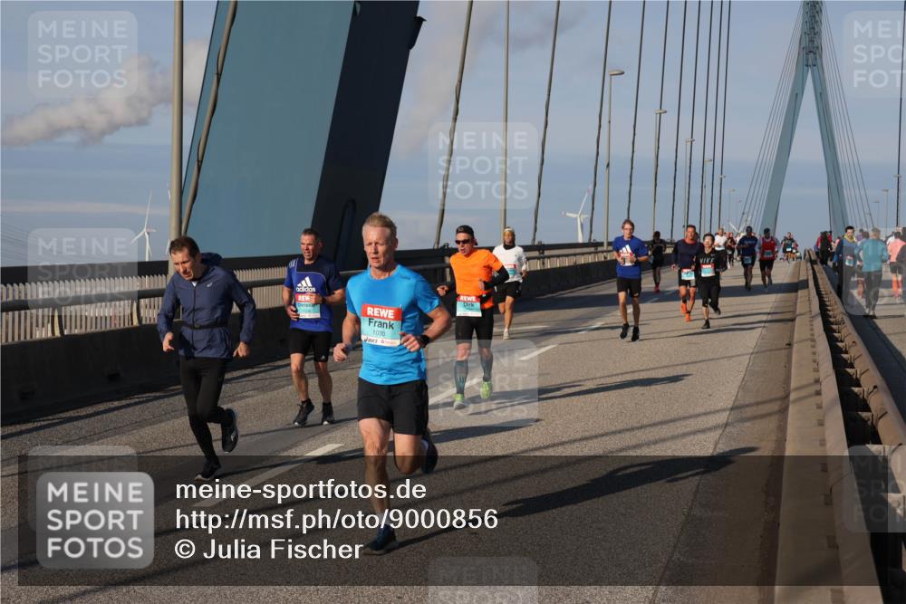 03.10.2025 - Köhlbrandbrückenlauf Julia Fischer http://msf.ph/oto/9000856 03.10.2025 09:36:49 Position 2 1030 meine-sportfotos.de