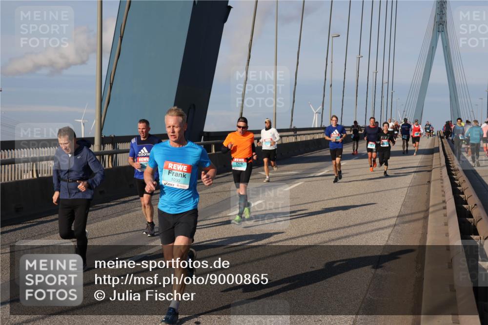 03.10.2025 - Köhlbrandbrückenlauf Julia Fischer http://msf.ph/oto/9000865 03.10.2025 09:36:50 Position 2 1030 meine-sportfotos.de