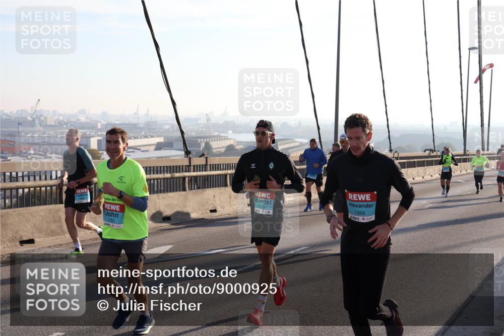 03.10.2025 - Köhlbrandbrückenlauf Julia Fischer http://msf.ph/oto/9000925 03.10.2025 09:22:33 Position 1 1182, 3378, 1368 meine-sportfotos.de