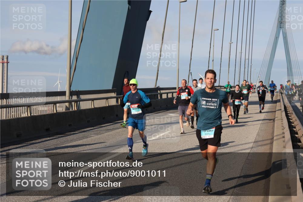 03.10.2025 - Köhlbrandbrückenlauf Julia Fischer http://msf.ph/oto/9001011 03.10.2025 09:37:12 Position 2 1050, 2024, 3223 meine-sportfotos.de