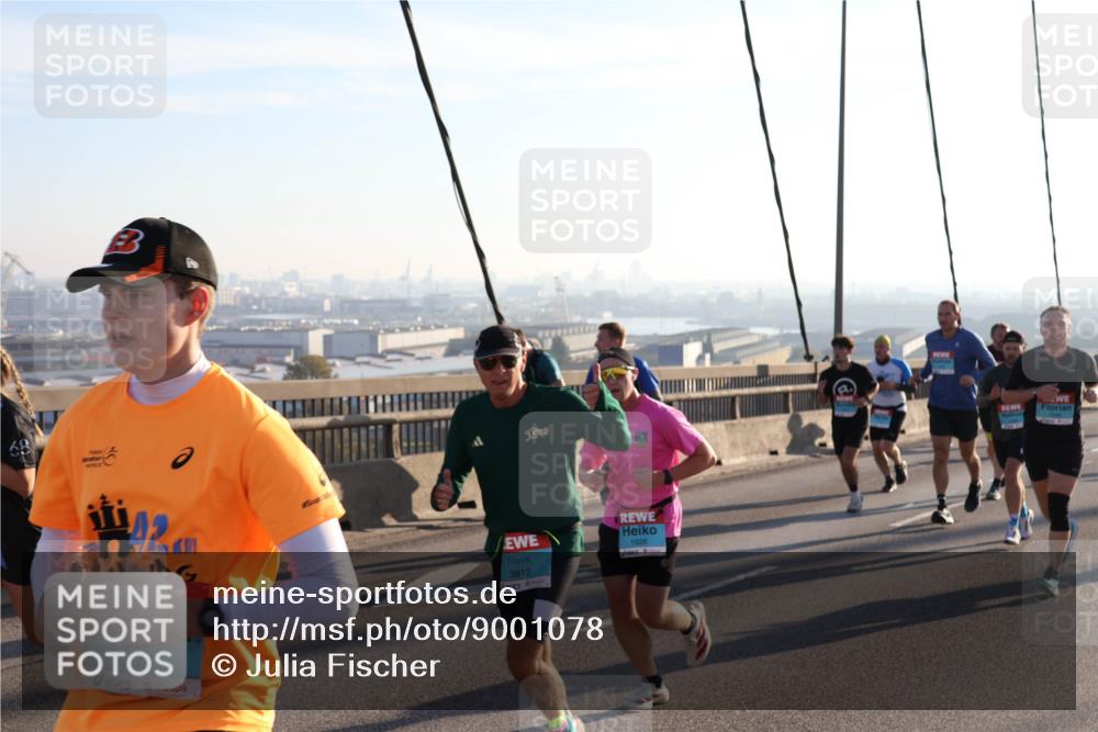 03.10.2025 - Köhlbrandbrückenlauf Julia Fischer http://msf.ph/oto/9001078 03.10.2025 09:23:06 Position 1 42, 1474, 3812, 1826 meine-sportfotos.de
