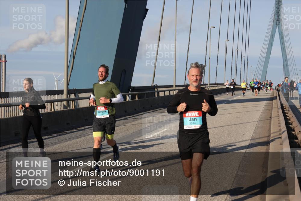 03.10.2025 - Köhlbrandbrückenlauf Julia Fischer http://msf.ph/oto/9001191 03.10.2025 09:37:46 Position 2 3544 meine-sportfotos.de