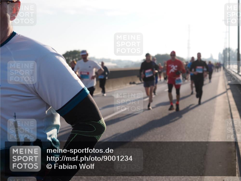 03.10.2025 - Köhlbrandbrückenlauf Fabian Wolf http://msf.ph/oto/9001234 03.10.2025 09:17:30 Position 3  meine-sportfotos.de