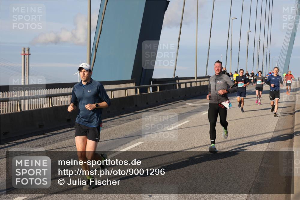 03.10.2025 - Köhlbrandbrückenlauf Julia Fischer http://msf.ph/oto/9001296 03.10.2025 09:38:06 Position 2  meine-sportfotos.de