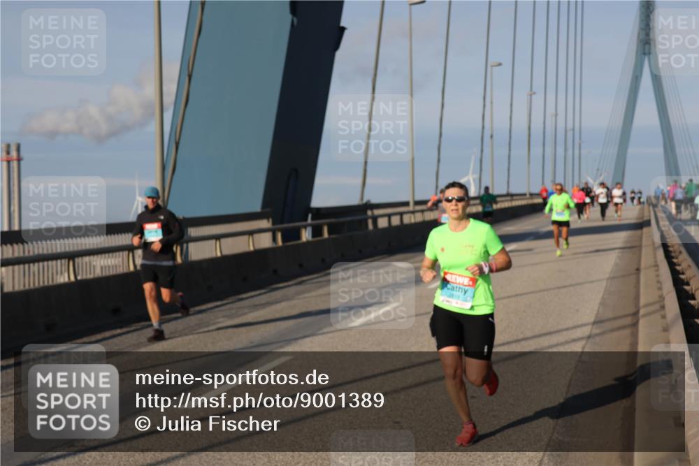 03.10.2025 - Köhlbrandbrückenlauf Julia Fischer http://msf.ph/oto/9001389 03.10.2025 09:38:27 Position 2  meine-sportfotos.de