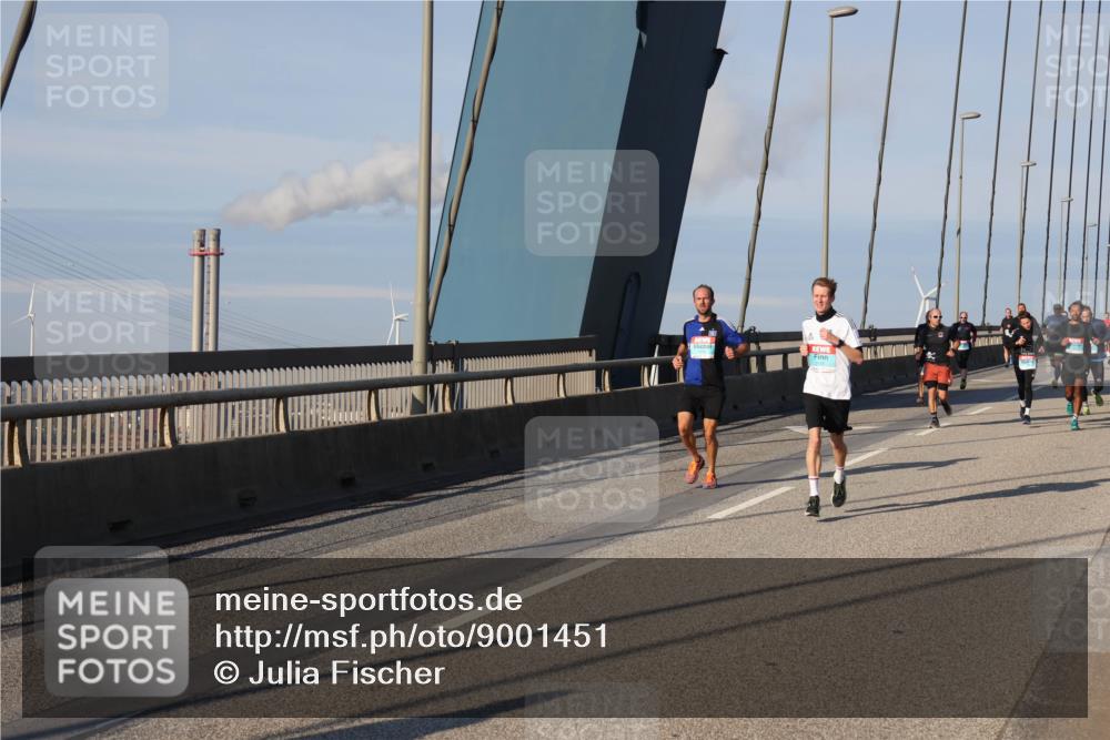 03.10.2025 - Köhlbrandbrückenlauf Julia Fischer http://msf.ph/oto/9001451 03.10.2025 09:38:55 Position 2  meine-sportfotos.de