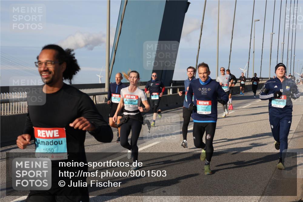 03.10.2025 - Köhlbrandbrückenlauf Julia Fischer http://msf.ph/oto/9001503 03.10.2025 09:39:02 Position 2 1550, 3246, 50, 3836, 10, 3243 meine-sportfotos.de