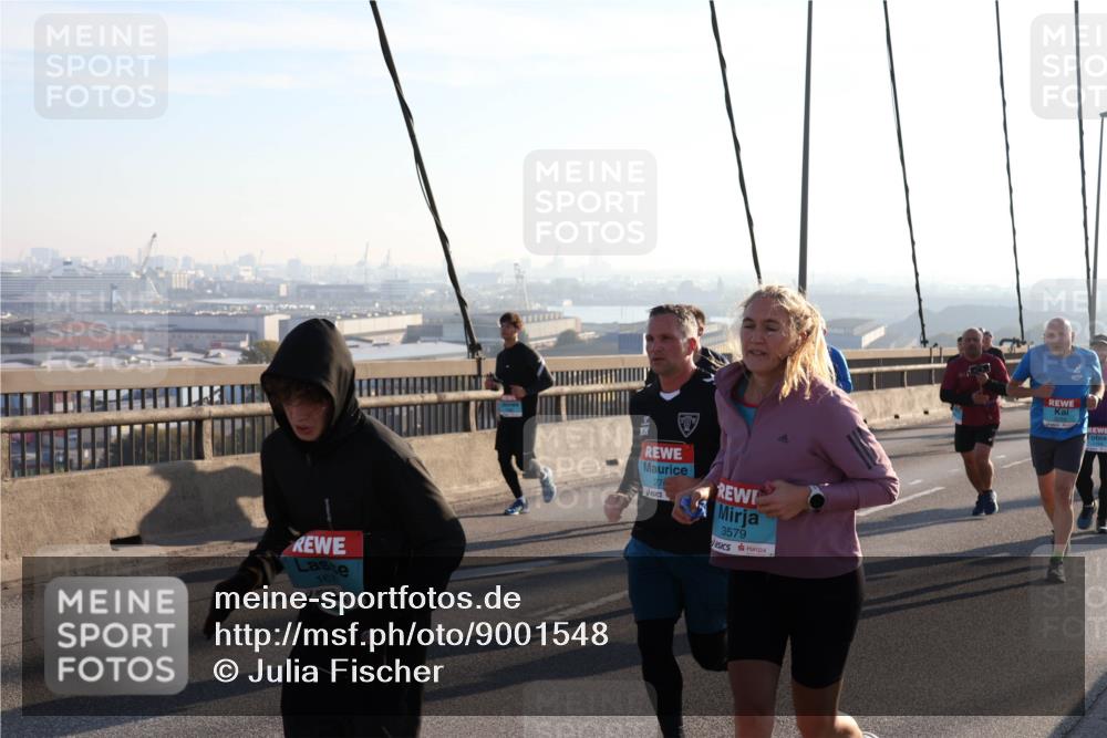03.10.2025 - Köhlbrandbrückenlauf Julia Fischer http://msf.ph/oto/9001548 03.10.2025 09:24:31 Position 1 167, 27, 3579 meine-sportfotos.de