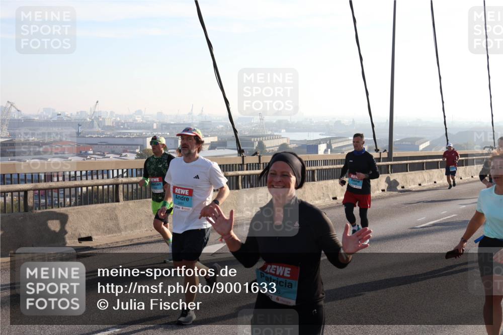 03.10.2025 - Köhlbrandbrückenlauf Julia Fischer http://msf.ph/oto/9001633 03.10.2025 09:24:42 Position 1 3481, 6, 1496 meine-sportfotos.de