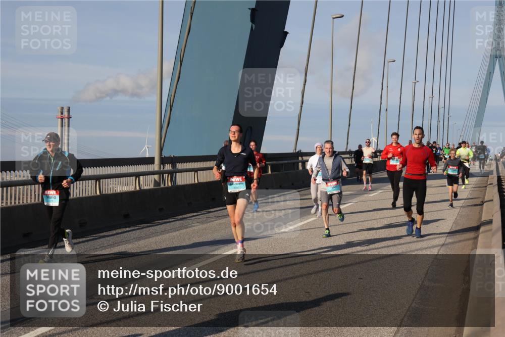 03.10.2025 - Köhlbrandbrückenlauf Julia Fischer http://msf.ph/oto/9001654 03.10.2025 09:39:28 Position 2 1087 meine-sportfotos.de