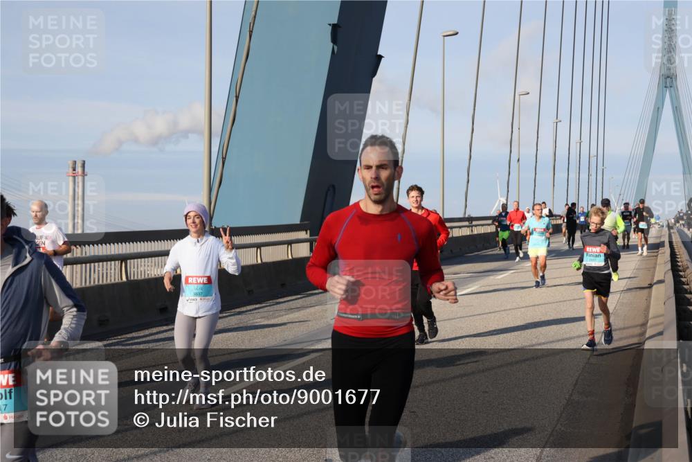 03.10.2025 - Köhlbrandbrückenlauf Julia Fischer http://msf.ph/oto/9001677 03.10.2025 09:39:31 Position 2 17, 3837 meine-sportfotos.de