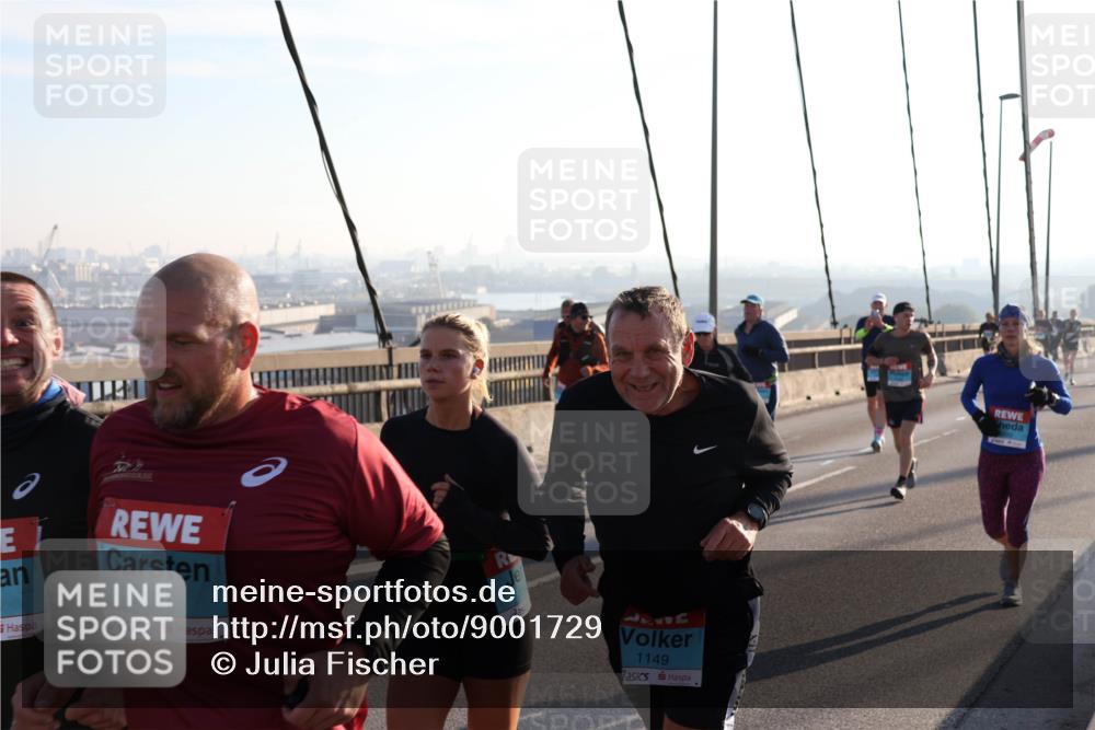 03.10.2025 - Köhlbrandbrückenlauf Julia Fischer http://msf.ph/oto/9001729 03.10.2025 09:25:04 Position 1 1191, 1149 meine-sportfotos.de