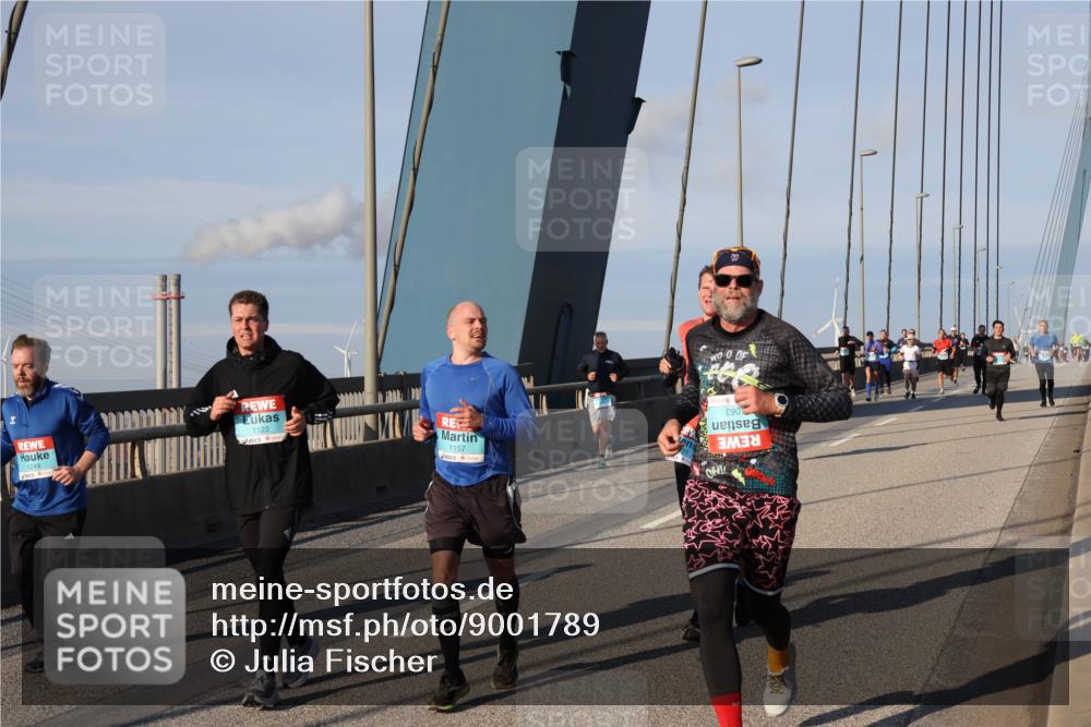 03.10.2025 - Köhlbrandbrückenlauf Julia Fischer http://msf.ph/oto/9001789 03.10.2025 09:39:47 Position 2 1249, 1122, 1157, 90 meine-sportfotos.de