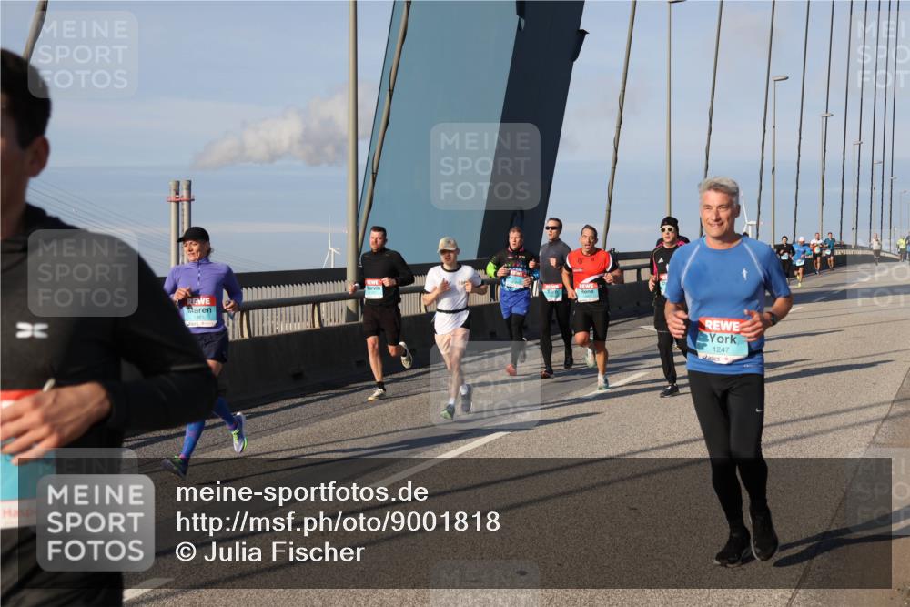 03.10.2025 - Köhlbrandbrückenlauf Julia Fischer http://msf.ph/oto/9001818 03.10.2025 09:39:56 Position 2 1383, 1247 meine-sportfotos.de