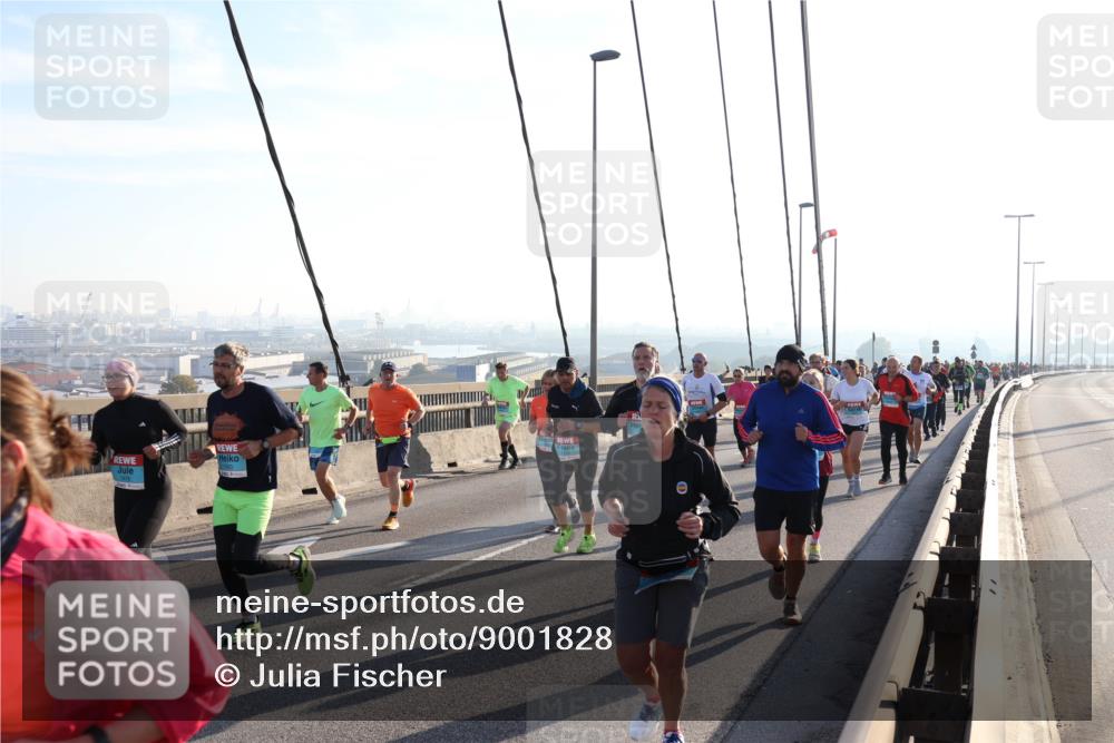 03.10.2025 - Köhlbrandbrückenlauf Julia Fischer http://msf.ph/oto/9001828 03.10.2025 09:25:35 Position 1 1478 meine-sportfotos.de