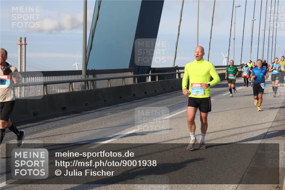 03.10.2025 - Köhlbrandbrückenlauf Julia Fischer http://msf.ph/oto/9001938 03.10.2025 09:40:19 Position 2 1082, 1168 meine-sportfotos.de