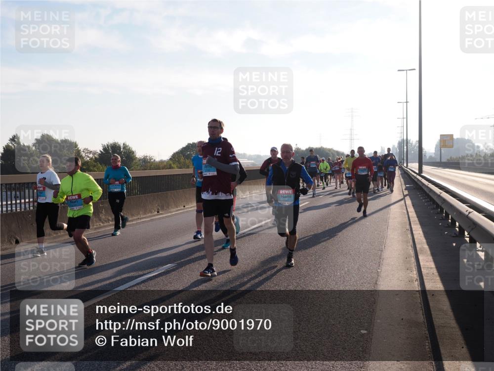 03.10.2025 - Köhlbrandbrückenlauf Fabian Wolf http://msf.ph/oto/9001970 03.10.2025 09:17:48 Position 3 12 meine-sportfotos.de