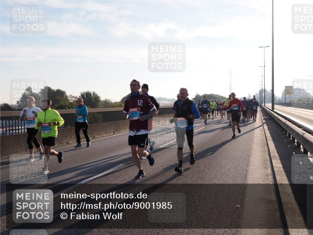 03.10.2025 - Köhlbrandbrückenlauf Fabian Wolf http://msf.ph/oto/9001985 03.10.2025 09:17:48 Position 3 12 meine-sportfotos.de