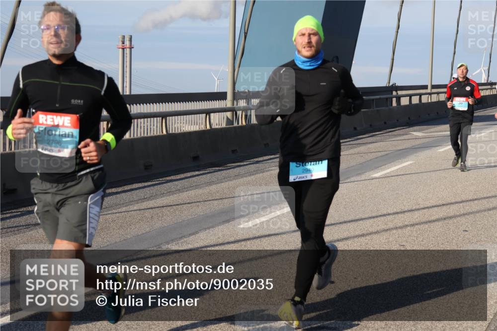 03.10.2025 - Köhlbrandbrückenlauf Julia Fischer http://msf.ph/oto/9002035 03.10.2025 09:40:35 Position 2 2796, 2940 meine-sportfotos.de