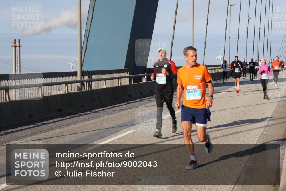 03.10.2025 - Köhlbrandbrückenlauf Julia Fischer http://msf.ph/oto/9002043 03.10.2025 09:40:36 Position 2 1315 meine-sportfotos.de