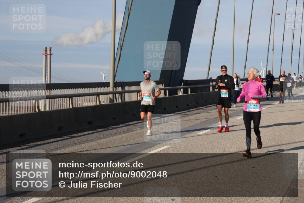 03.10.2025 - Köhlbrandbrückenlauf Julia Fischer http://msf.ph/oto/9002048 03.10.2025 09:40:40 Position 2 3263 meine-sportfotos.de