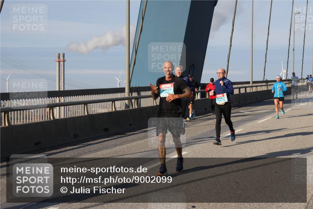 03.10.2025 - Köhlbrandbrückenlauf Julia Fischer http://msf.ph/oto/9002099 03.10.2025 09:40:47 Position 2 1194 meine-sportfotos.de