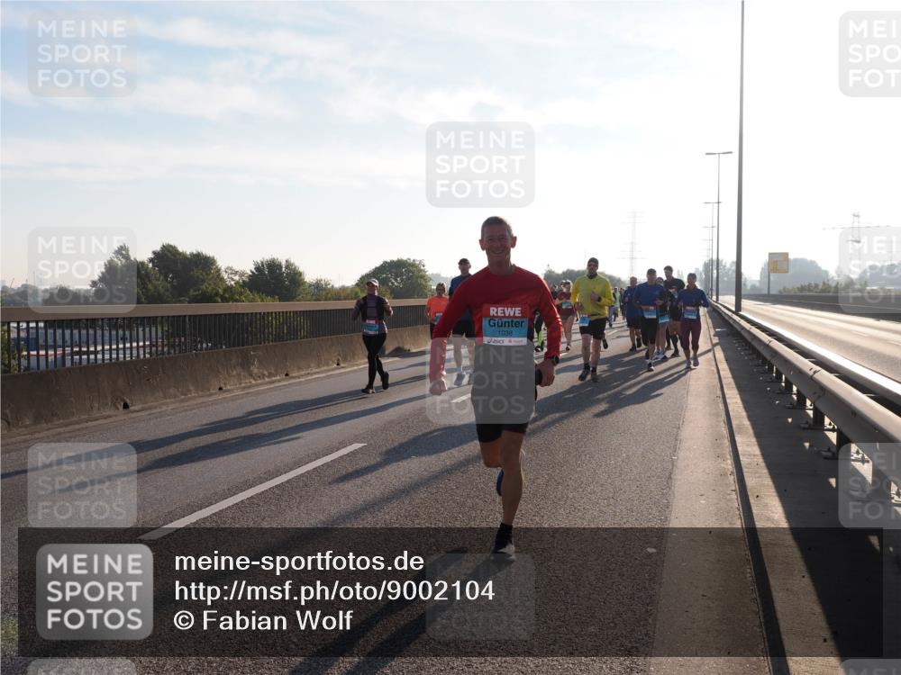 03.10.2025 - Köhlbrandbrückenlauf Fabian Wolf http://msf.ph/oto/9002104 03.10.2025 09:17:51 Position 3 1038 meine-sportfotos.de