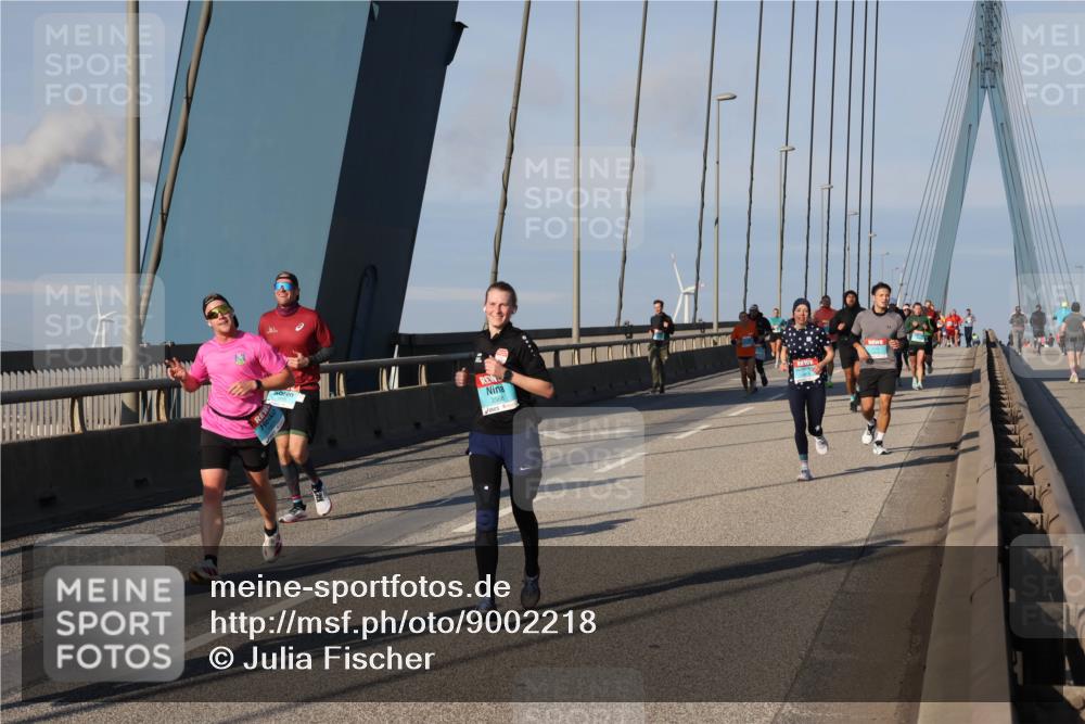 03.10.2025 - Köhlbrandbrückenlauf Julia Fischer http://msf.ph/oto/9002218 03.10.2025 09:41:09 Position 2 3568 meine-sportfotos.de