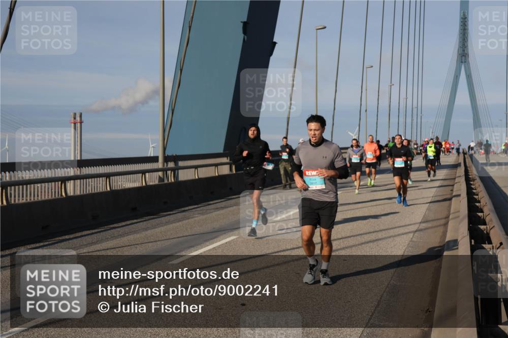03.10.2025 - Köhlbrandbrückenlauf Julia Fischer http://msf.ph/oto/9002241 03.10.2025 09:41:14 Position 2 3817, 24 meine-sportfotos.de