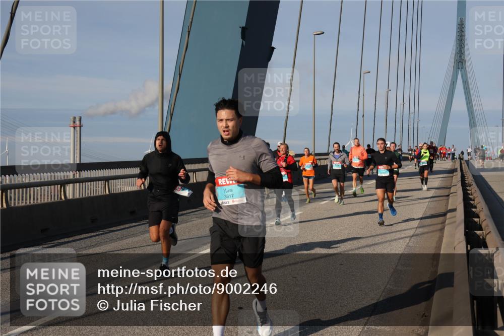 03.10.2025 - Köhlbrandbrückenlauf Julia Fischer http://msf.ph/oto/9002246 03.10.2025 09:41:15 Position 2 3817 meine-sportfotos.de