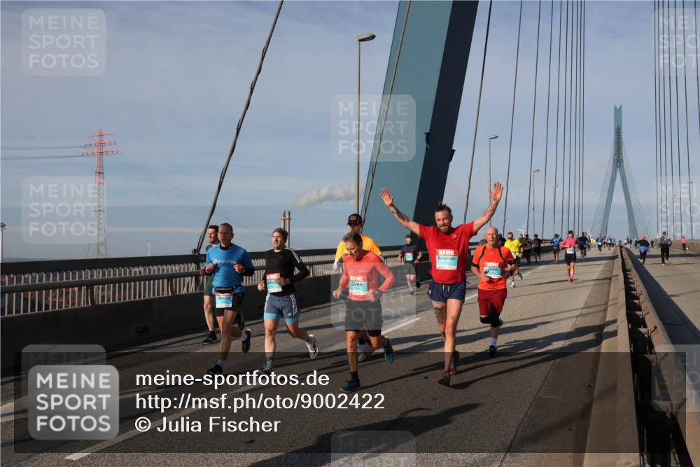 03.10.2025 - Köhlbrandbrückenlauf Julia Fischer http://msf.ph/oto/9002422 03.10.2025 09:41:40 Position 2 1273 meine-sportfotos.de