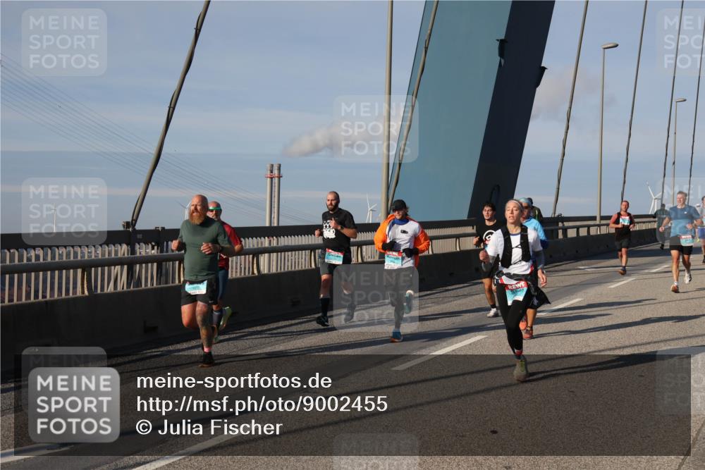 03.10.2025 - Köhlbrandbrückenlauf Julia Fischer http://msf.ph/oto/9002455 03.10.2025 09:41:48 Position 2  meine-sportfotos.de