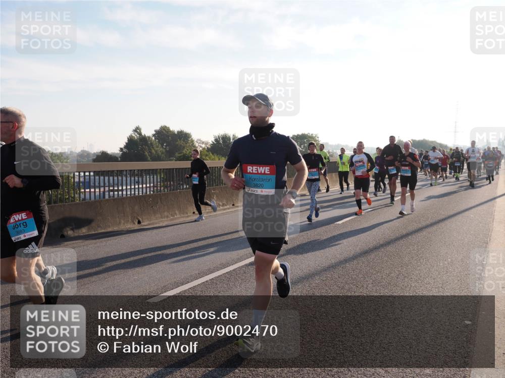 03.10.2025 - Köhlbrandbrückenlauf Fabian Wolf http://msf.ph/oto/9002470 03.10.2025 09:17:59 Position 3 3683, 3820 meine-sportfotos.de
