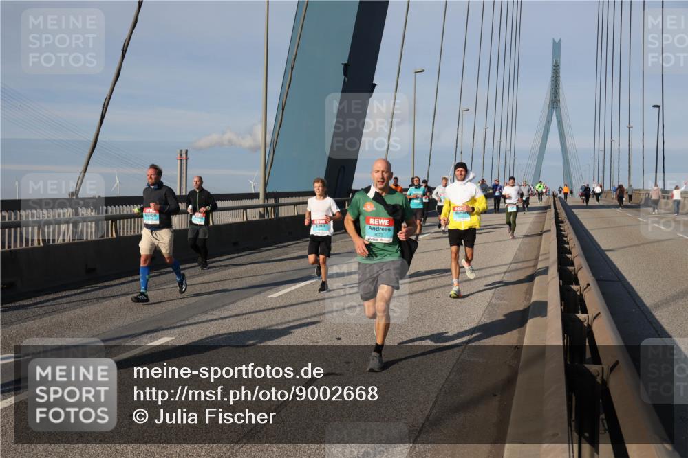 03.10.2025 - Köhlbrandbrückenlauf Julia Fischer http://msf.ph/oto/9002668 03.10.2025 09:42:39 Position 2 70097793309771, 3073 meine-sportfotos.de