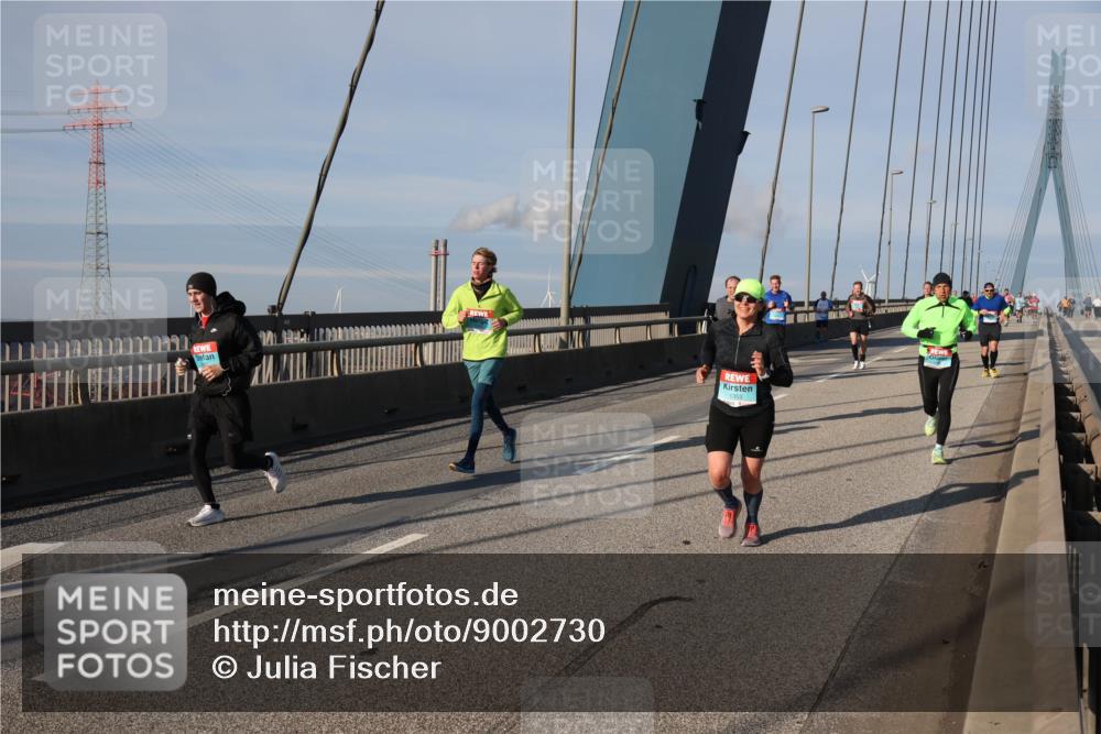 03.10.2025 - Köhlbrandbrückenlauf Julia Fischer http://msf.ph/oto/9002730 03.10.2025 09:42:52 Position 2 1353 meine-sportfotos.de