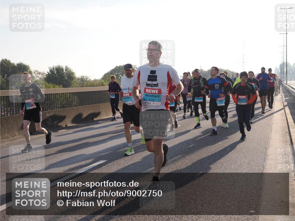 03.10.2025 - Köhlbrandbrückenlauf Fabian Wolf http://msf.ph/oto/9002750 03.10.2025 09:18:05 Position 3 1341, 3236 meine-sportfotos.de
