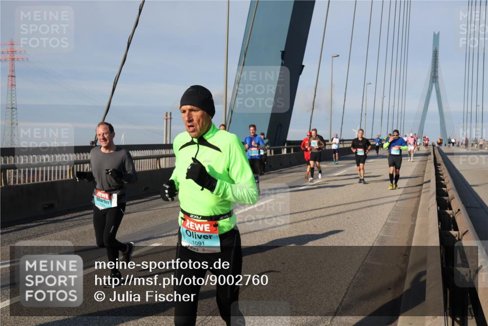03.10.2025 - Köhlbrandbrückenlauf Julia Fischer http://msf.ph/oto/9002760 03.10.2025 09:42:55 Position 2 1091 meine-sportfotos.de