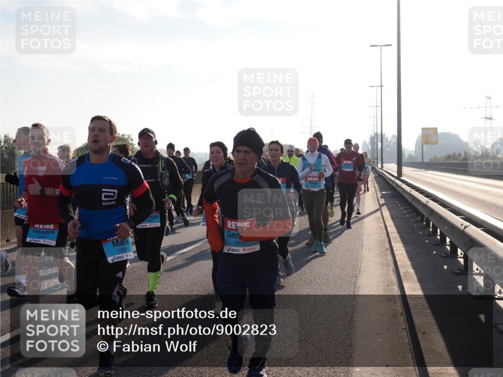 03.10.2025 - Köhlbrandbrückenlauf Fabian Wolf http://msf.ph/oto/9002823 03.10.2025 09:18:06 Position 3 3569, 1902, 1512, 2805 meine-sportfotos.de