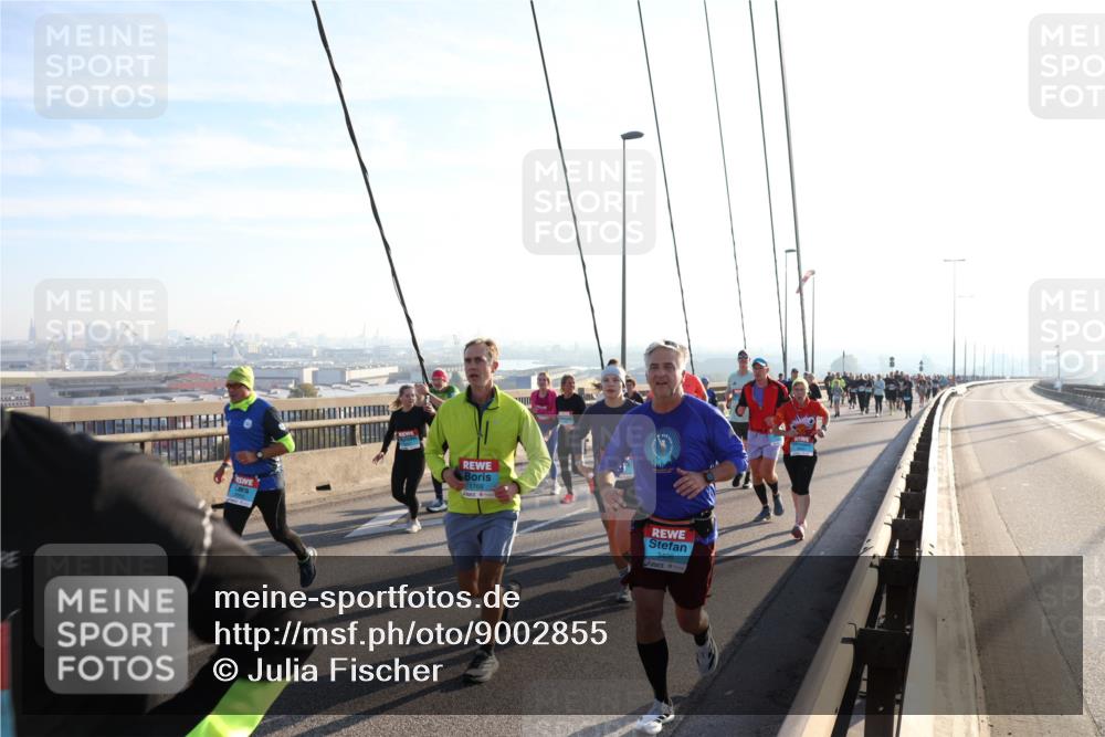 03.10.2025 - Köhlbrandbrückenlauf Julia Fischer http://msf.ph/oto/9002855 03.10.2025 09:28:06 Position 1 1768, 3406 meine-sportfotos.de