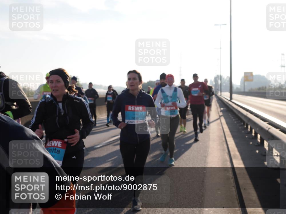 03.10.2025 - Köhlbrandbrückenlauf Fabian Wolf http://msf.ph/oto/9002875 03.10.2025 09:18:07 Position 3 3838 meine-sportfotos.de