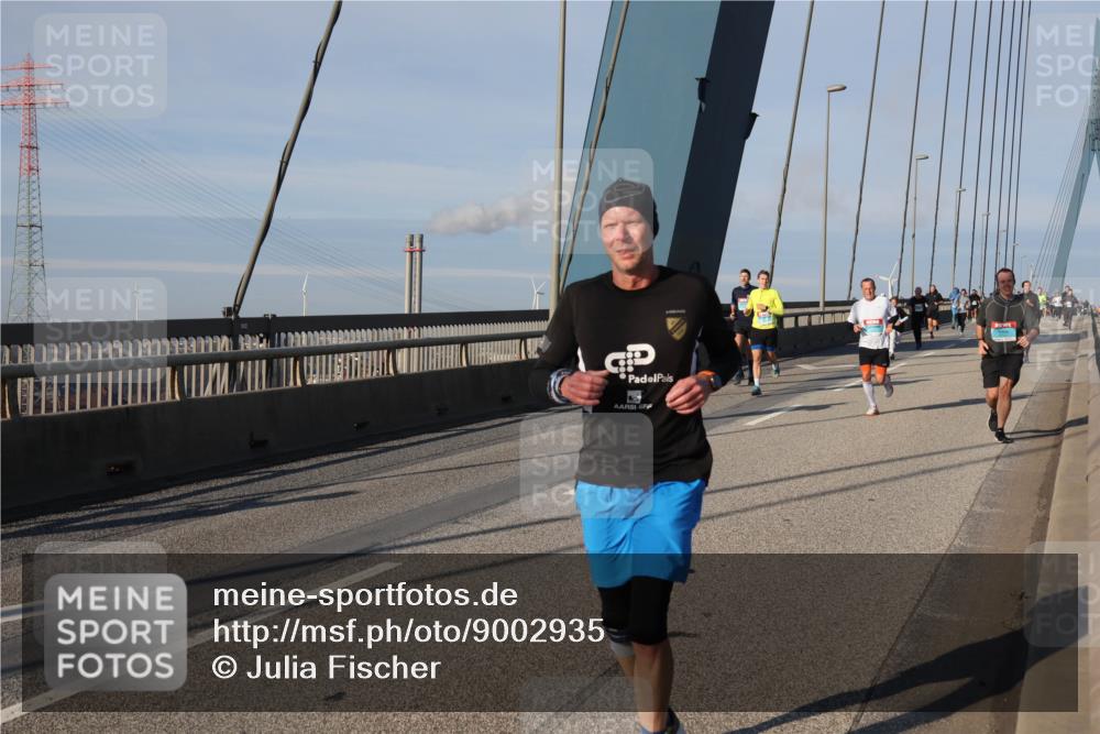 03.10.2025 - Köhlbrandbrückenlauf Julia Fischer http://msf.ph/oto/9002935 03.10.2025 09:43:35 Position 2  meine-sportfotos.de