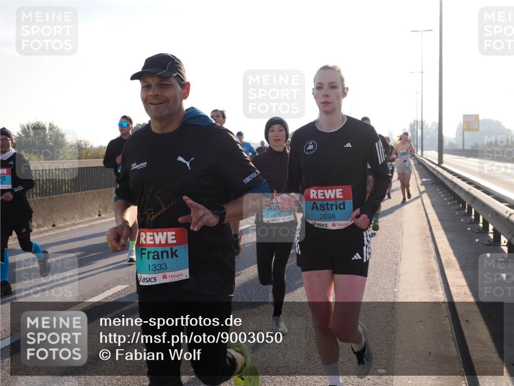 03.10.2025 - Köhlbrandbrückenlauf Fabian Wolf http://msf.ph/oto/9003050 03.10.2025 09:18:11 Position 3 1333, 3409, 2698 meine-sportfotos.de