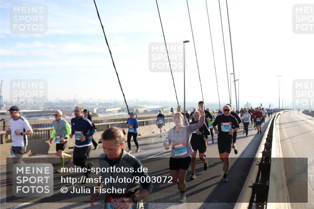 03.10.2025 - Köhlbrandbrückenlauf Julia Fischer http://msf.ph/oto/9003072 03.10.2025 09:28:47 Position 1 2054, 1303 meine-sportfotos.de