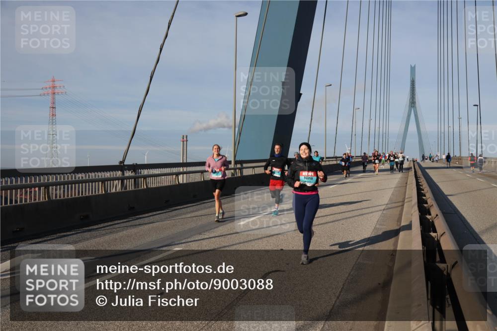 03.10.2025 - Köhlbrandbrückenlauf Julia Fischer http://msf.ph/oto/9003088 03.10.2025 09:44:23 Position 2  meine-sportfotos.de