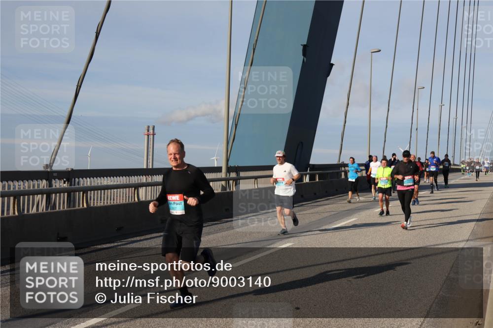 03.10.2025 - Köhlbrandbrückenlauf Julia Fischer http://msf.ph/oto/9003140 03.10.2025 09:44:41 Position 2 2807 meine-sportfotos.de
